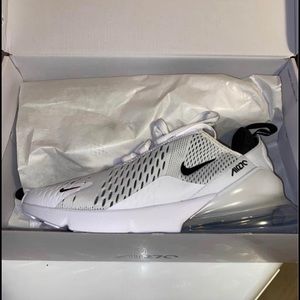 Women’s Nike air max 270. BRAND NEW